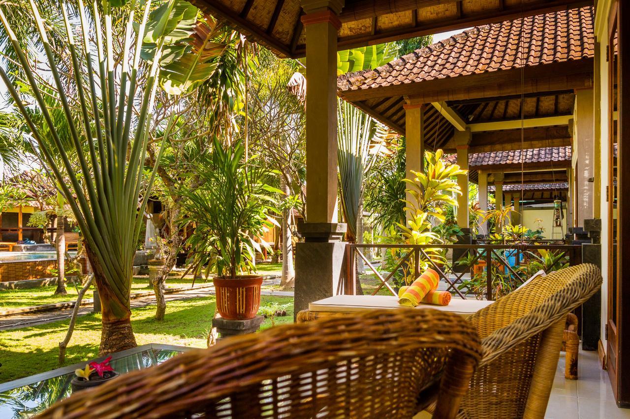 Hotel Oasis Amed Exterior foto